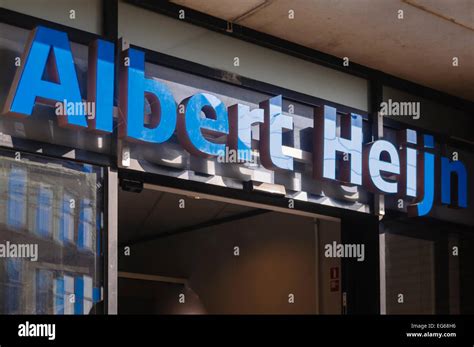 Albert Heijn supermarkt in Den Haag .